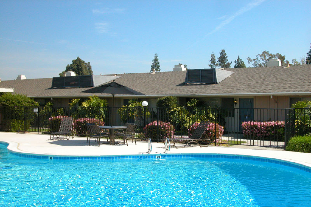 Thank you for viewing our Amenities 2 at Fullerton Townhouse Apartments in the city of Fullerton.